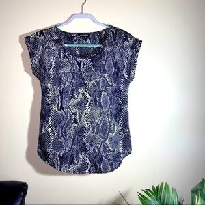 Express snake print top